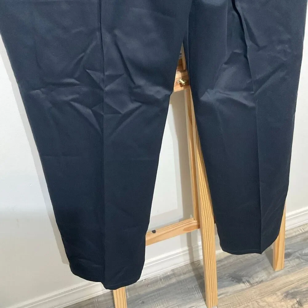 NWT Dockers Relaxed Fit pleated Navy Blue khaki pants size 40x34